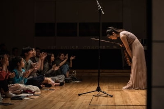 천번의 마룻바닥 콘서트…21년간 그려낸 '클래식 파노라마'
