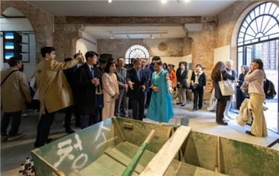 광주비엔날레, 베네치아서 30주년 기념 아카이브전