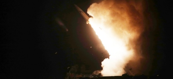 한미, 北도발에 '에이태큼스' 4발 발사…현무미사일은 실패