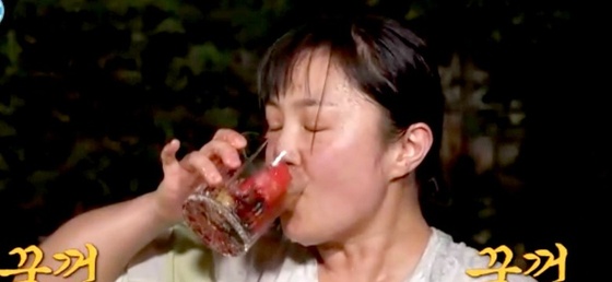 '주당 박나래 픽' … 편의점서 두달 만에 100만개 팔린 술